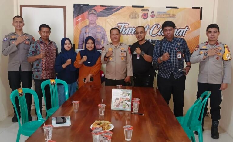 Kapolres Bogor Dengarkan Keluh Kesah Warga Masyarakat di Acara Jum’at Curhat