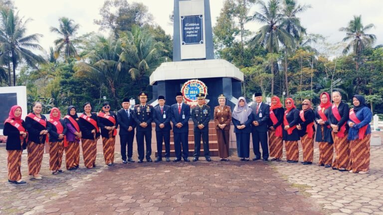 Mengenang Jasa Pahlawan Pejuang Kusuma Bangsa, Bunda Milenial: Melestarikan Budaya Bangsa Adalah Bentuk Bela Negara