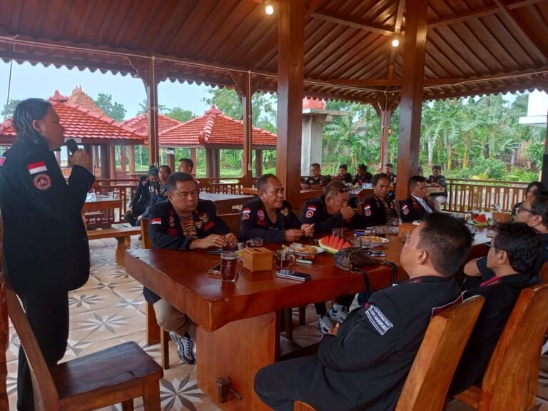 Jalin Silaturahim LSM Harimau Dewan Pimpinan Cabang Kabupaten Ciamis dan Bekasi Kunjungi Mabes DPP LSM Harimau