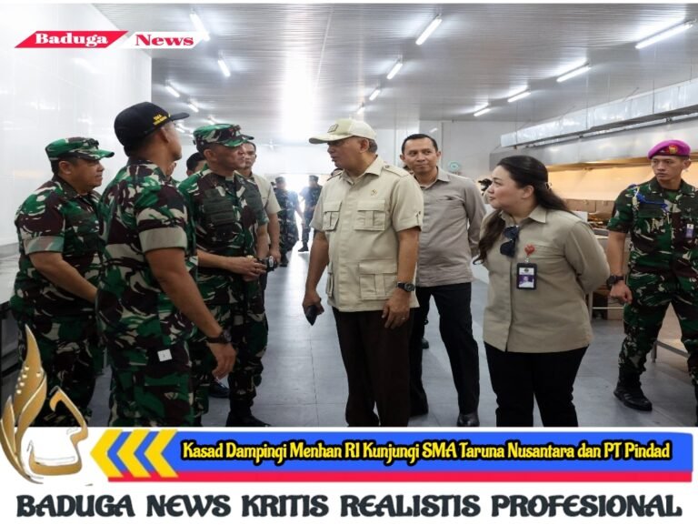Kasad Dampingi Menhan RI Kunjungi SMA Taruna Nusantara dan PT Pindad