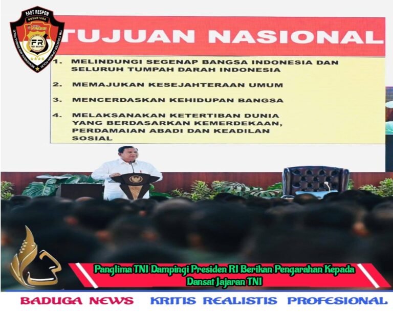 Panglima TNI Dampingi Presiden RI Berikan Pengarahan Kepada Dansat Jajaran TNI