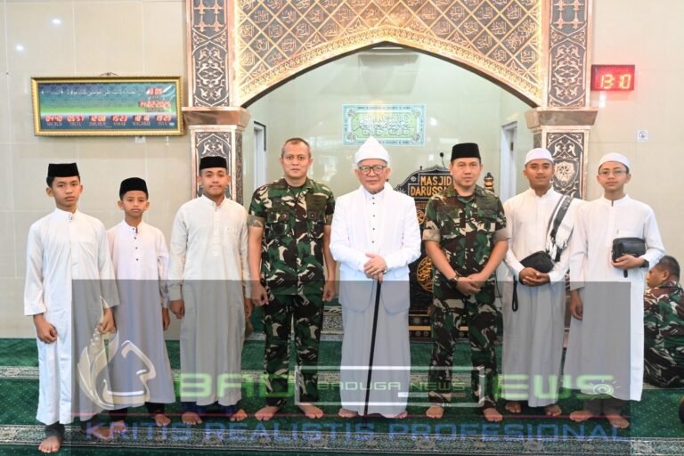 Buya Prof. Dr. KH. Amiruddin, M.S., M.A., M.B.A., Ph.D., Beri Khutbah Jumat di Mesjid Darussalam Makoopsud I