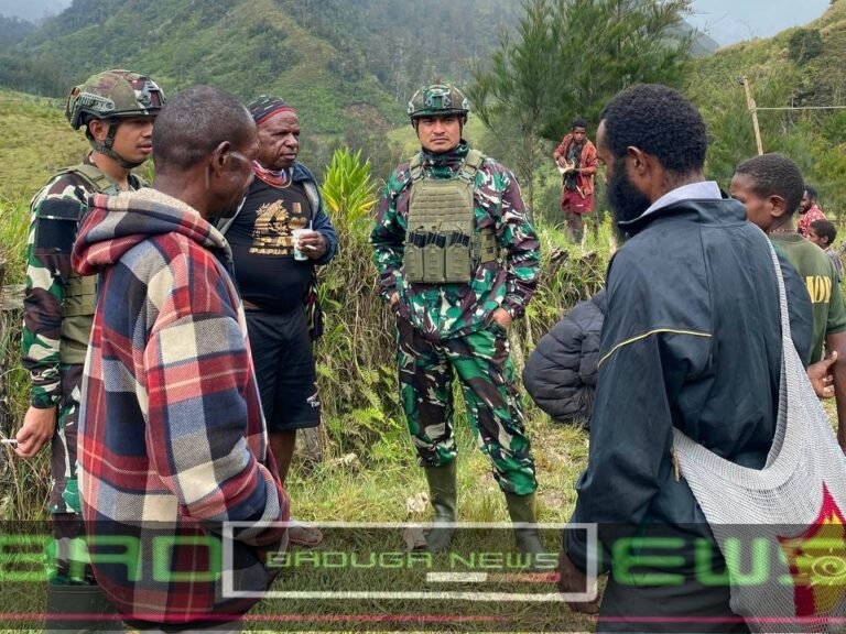 Selalu di Hati, Selalu Dinanti: Satgas TNI-Warga Papua Pegunungan Satukan Hati di Momen Paskah