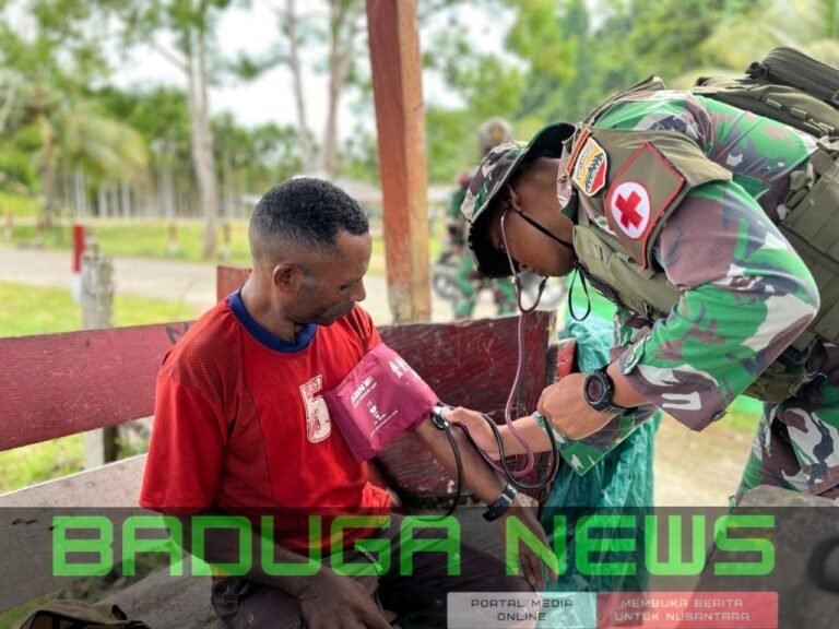 Warga Papua Rasakan Kepedulian Satgas Yonif 131/Brajasakti Melalui Pengobatan Gratis