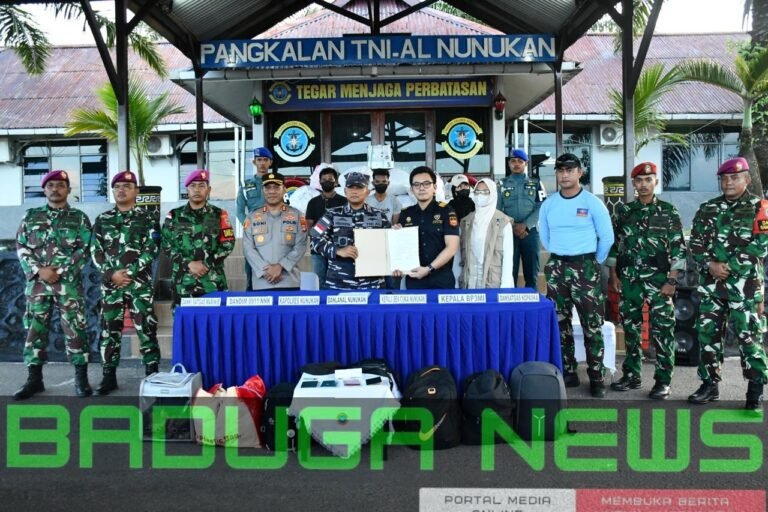 Tim SFQR TNI AL Bersama Tim Gabungan Berhasil Gagalkan Penyelundupan 14 Karung Ballpress di Nunukan